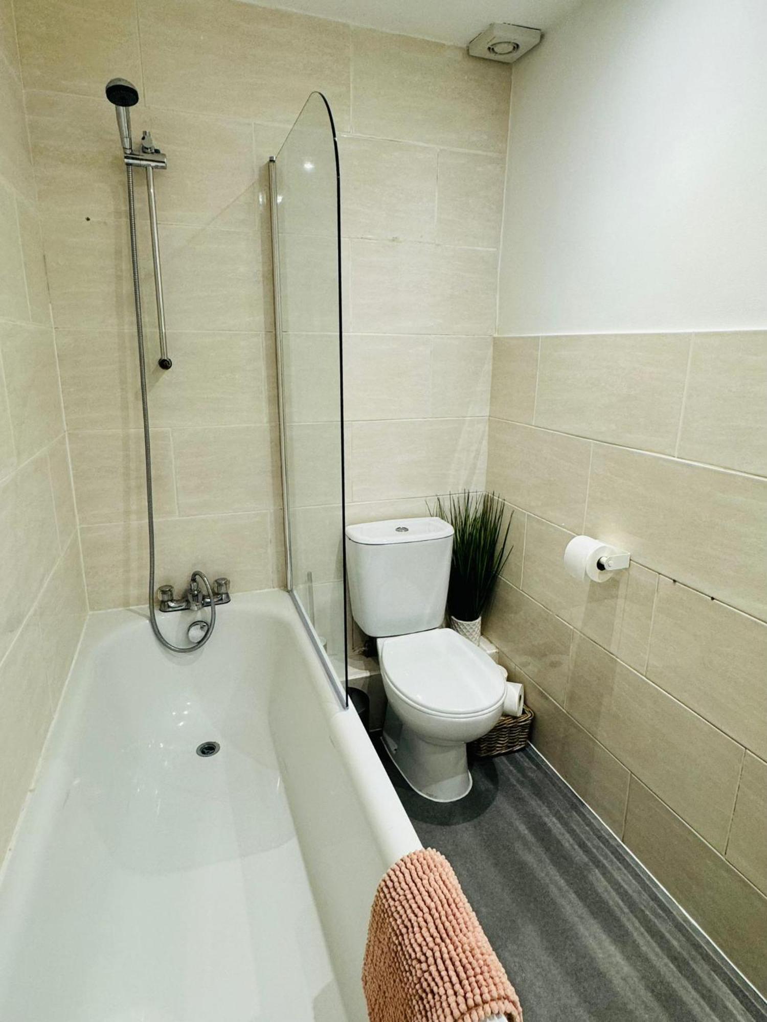 Jubilee Rooms 15 Minutes Central Londra Exterior foto