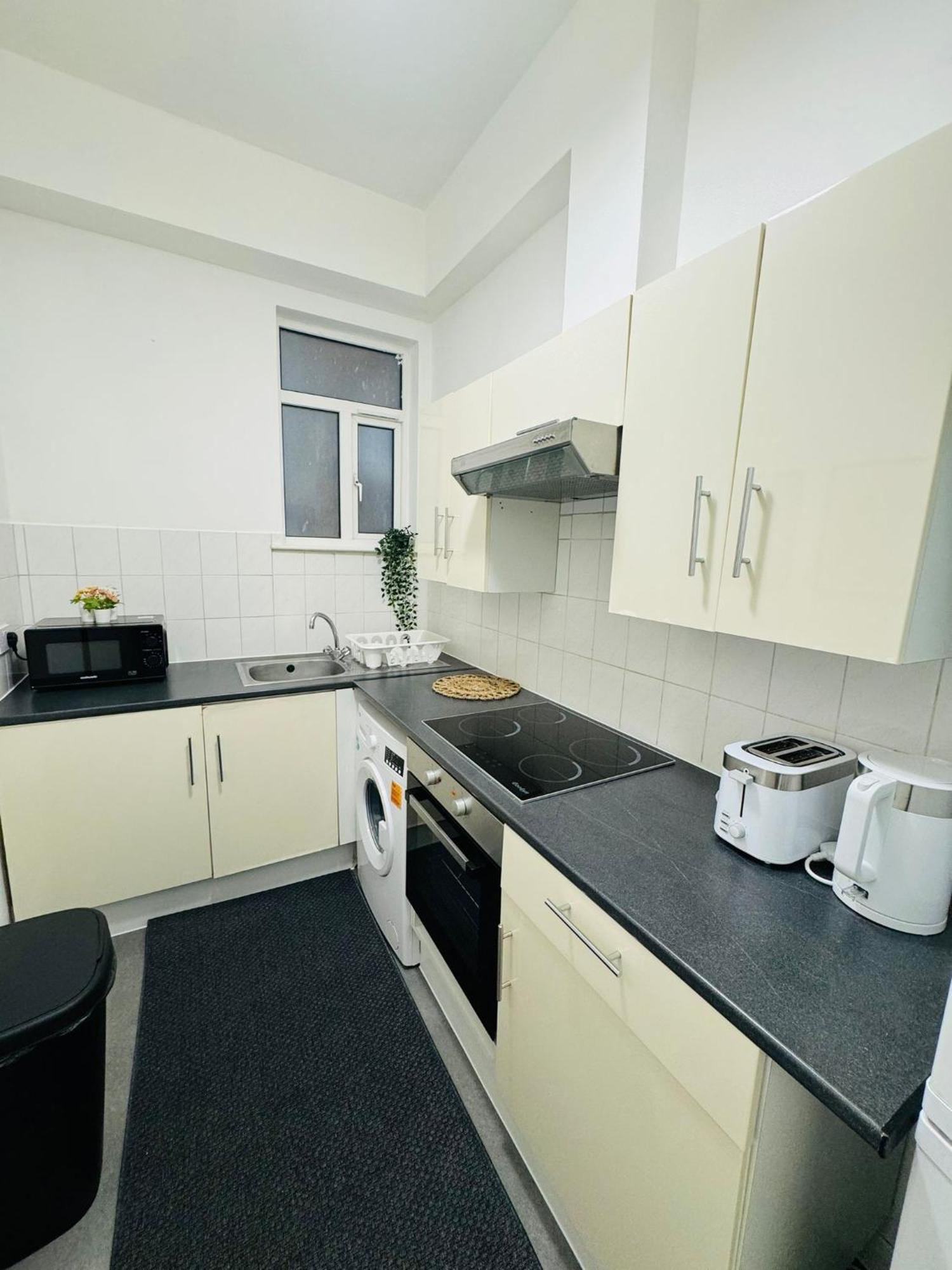 Jubilee Rooms 15 Minutes Central Londra Exterior foto