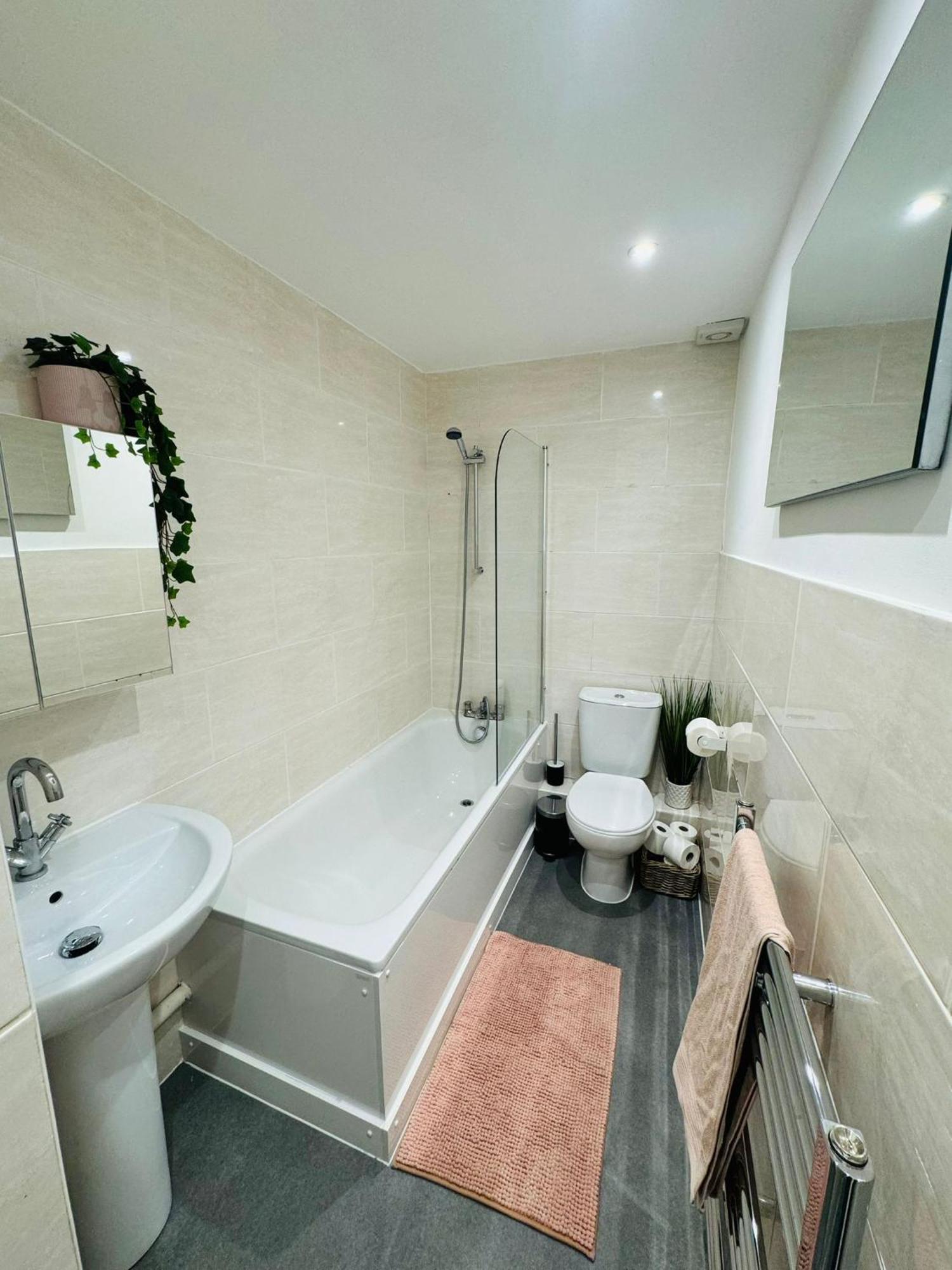 Jubilee Rooms 15 Minutes Central Londra Exterior foto
